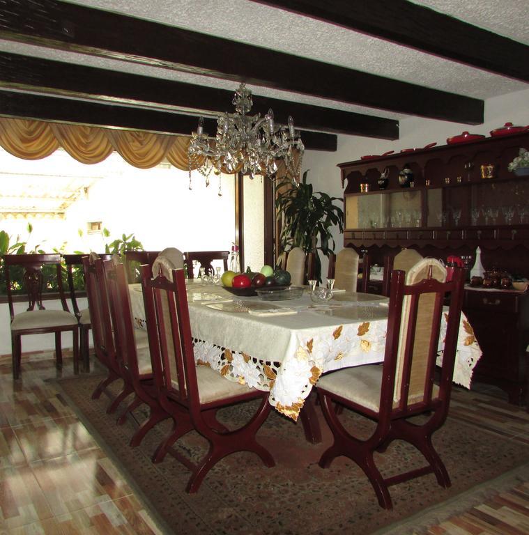 Гостьовий будинок Casa De Huespedes Shalom Victoria Богота Екстер'єр фото