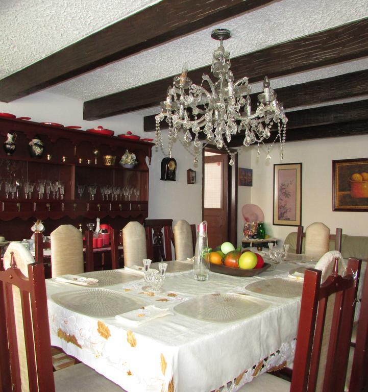 Гостьовий будинок Casa De Huespedes Shalom Victoria Богота Екстер'єр фото
